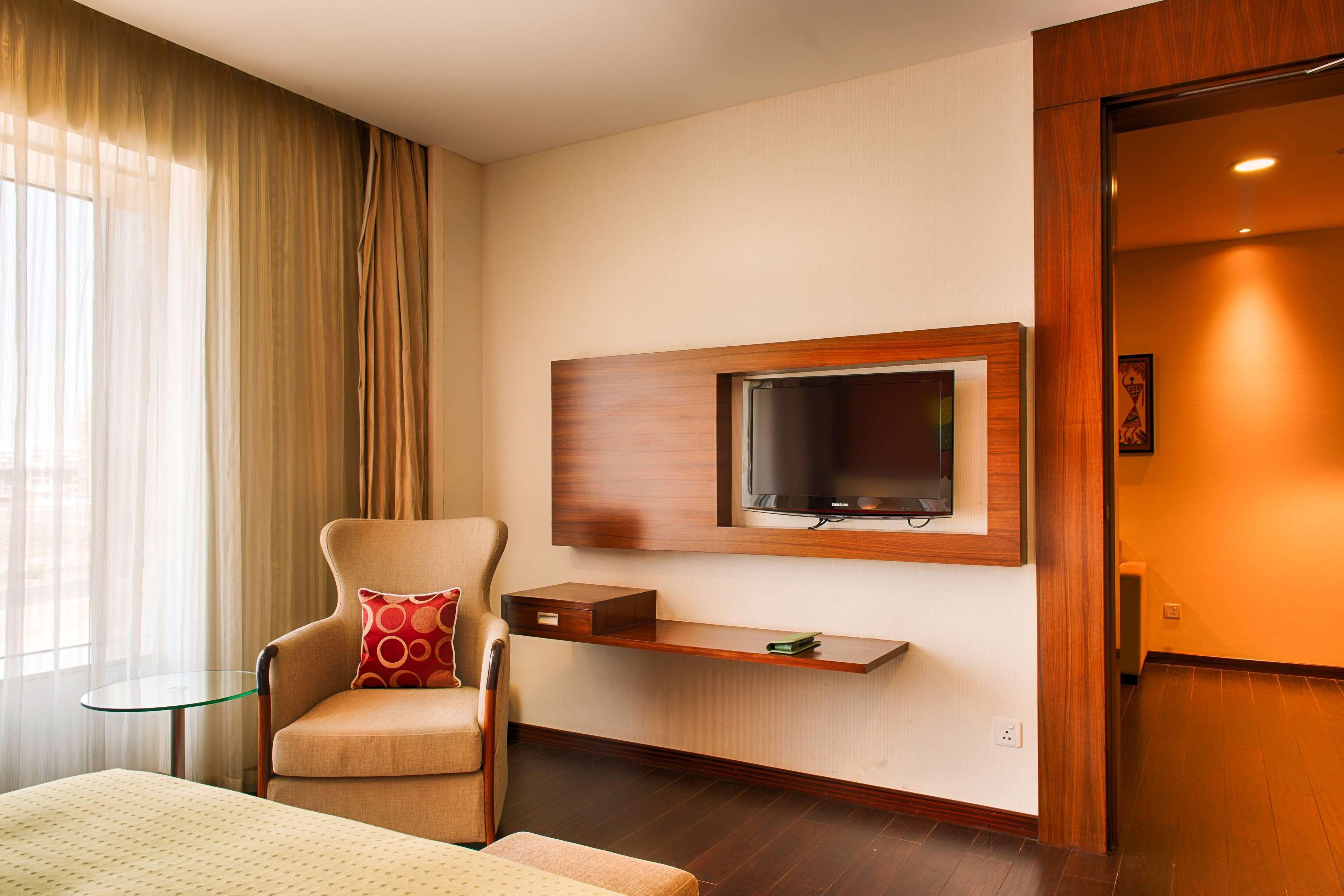 รามาดา พลาซา บาย วินด์แฮม ปูเน่ ฮินเจวาที Hotel Dapuri ภายนอก รูปภาพ